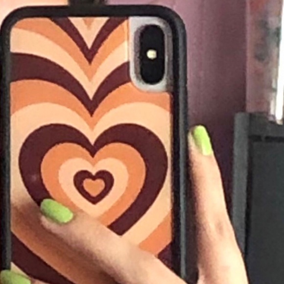 Brown Heart Wildflower Case Wallpaper Debora Milke